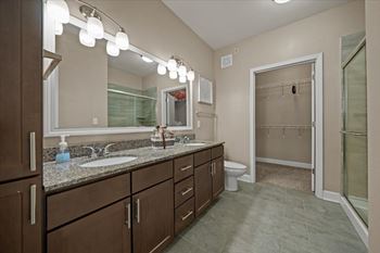 Short-term rental guest suite